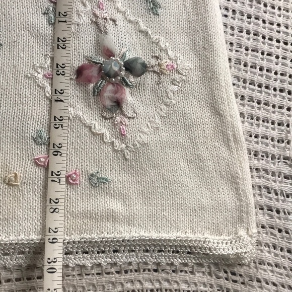VTG Colleen’s Collectables MEDIUM Floral Sweater Cottage Grandma Embroidered - Picture 5 of 6